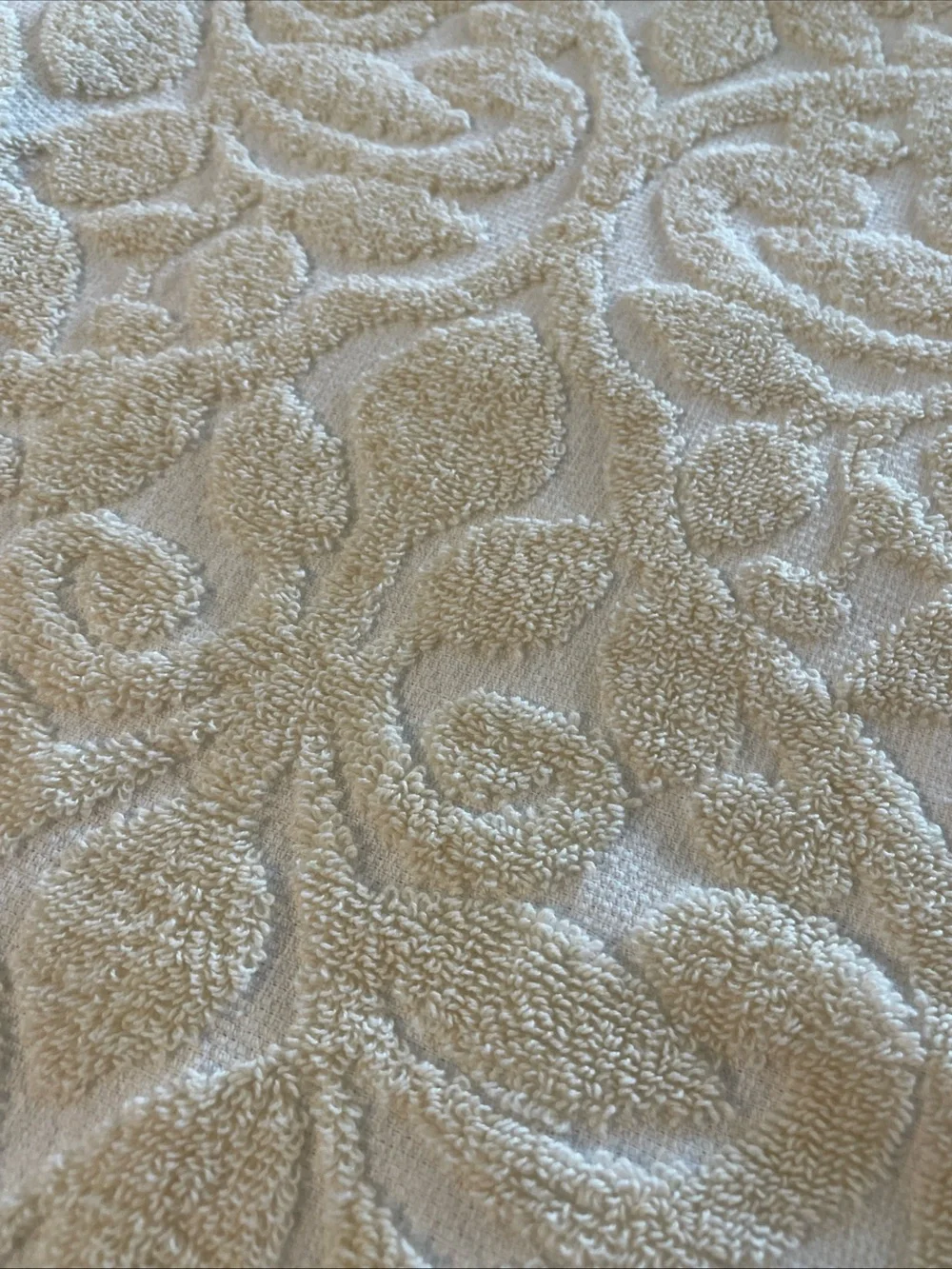 Luxury Embossed Floral Bath Towel - Cream
